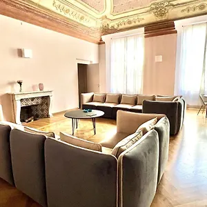 https://the-seven-suites.hotelitalianriviera.com